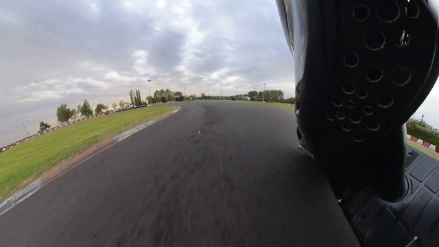 Scooter and motorcycles on karting track | Kula, Serbia смотреть онлайн