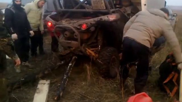 Погрузка багги инвалида на прицеп после гонки холмы России смотреть онлайн