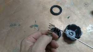 Крышка расширительного бачка Шевроле Нива ремонт и подгонка под нужное давление