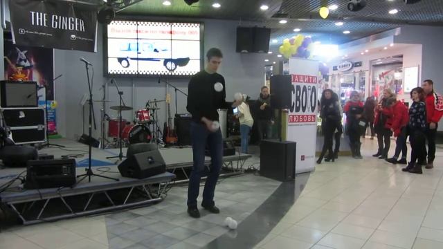 Слава. ТЦ ПИК смотреть онлайн