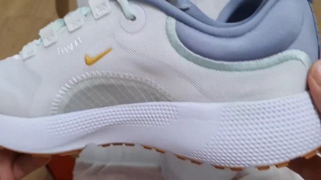 나이키 리액트 이스 캐이프 런 Nike React Escape RN 여성 운동화 언박싱 운동화 리뷰 смотреть онлайн