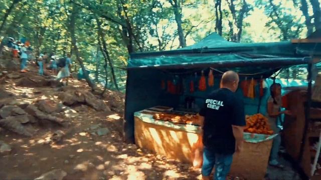 КРЫМ 2019. АЙ-ПЕТРИ. ОБРЫВ СКАЛЫ. ПРИМОРСКИЙ ПЛЯЖ. АВГУСТ ЛЮДЕЙ ПОЛНО. смотреть онлайн