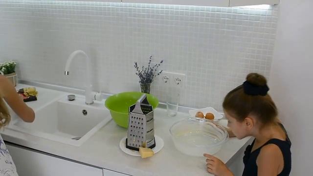 Простые рецепты: Запеканка из макарон и сыра (выпуск#19) смотреть онлайн