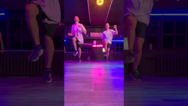 Shuffle House смотреть онлайн