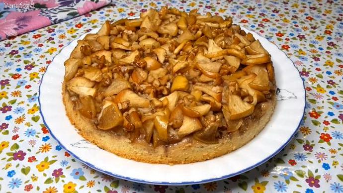 Яблочно-ореховый пирог. Пышный и мягкий пирожок. смотреть онлайн