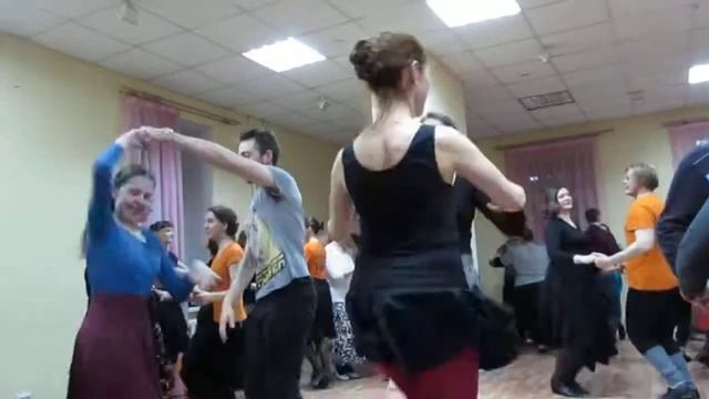 17.01.2019 Открытый урок клуба исторических танцев "Pas de côté" / Милитари ту степ / смотреть онлайн