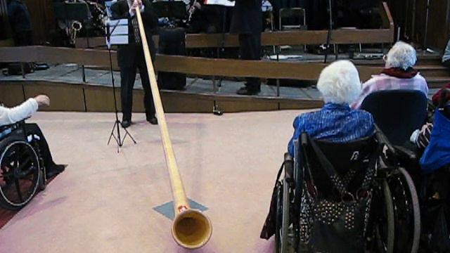 Chaim's Alpine horn Solo смотреть онлайн