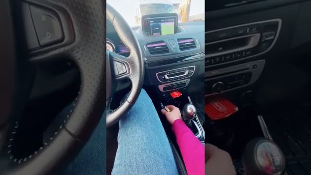 Renault Megane 3 1.6cdi @Spartacua смотреть онлайн