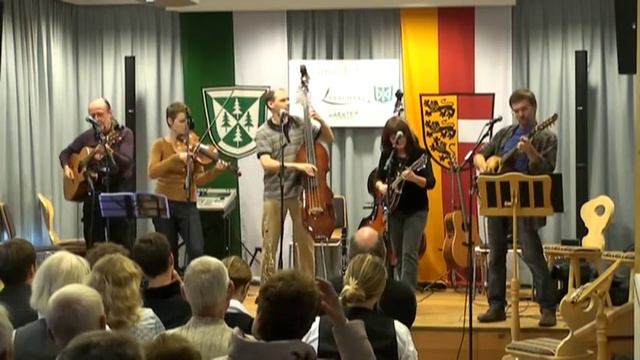 ELENO KERKO ELENO - TRIPLETS live смотреть онлайн