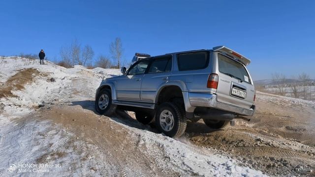 Жесть. Универсал против внедорожника. Toyota SURF 185 Vs Toyota CARIB 114.