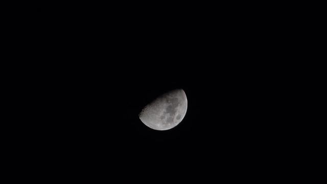 Panasonic Lumix DMC-FZ150 Moon Test - 24x zoom смотреть онлайн
