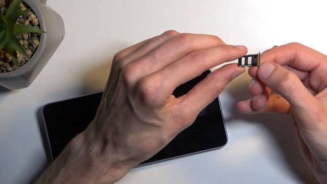 How to Insert SIM Card Into XIAOMI Redmi Note 13 Pro смотреть онлайн