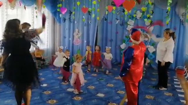 танец Платочки 1 младшая группа смотреть онлайн