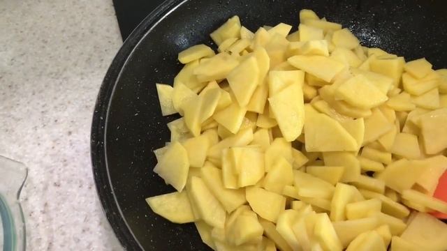519. Жаренная Картошечка со свиными шкварками. смотреть онлайн