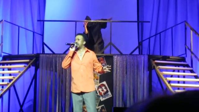 "Листая бродвейские афиши" (ч2) смотреть онлайн