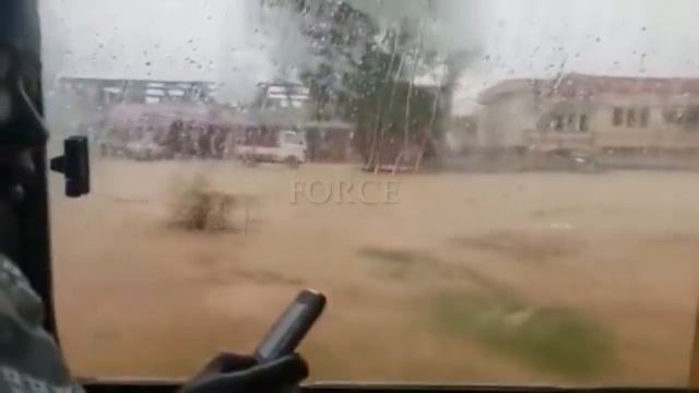 The capital of Ghana under water!! Crazy rain flooded Accra смотреть онлайн