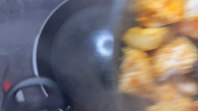 Соус-рагу с аппетитной курочкой и яркими овощами с грибным ароматом, @HelperHouse