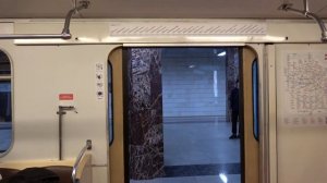 Легендарный Еж-3 на большой кольцевой линии! Обзор снаружи и внутри