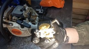 бензопила штиль 180 не заводиться забит карбюратор не стоит сразу бежать в сервис.