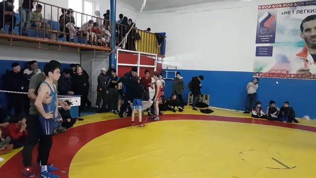 Борец Хамзат Дакаев (Нохчийчоь). Финал. Открытый республиканский турнир по греко-римской борьбе сре смотреть онлайн