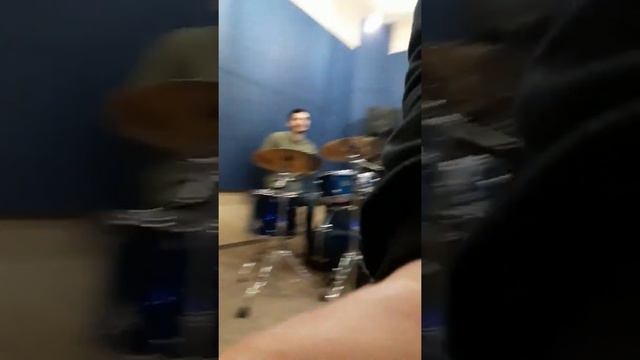 Медляк (барабаны со 2 куплета) смотреть онлайн