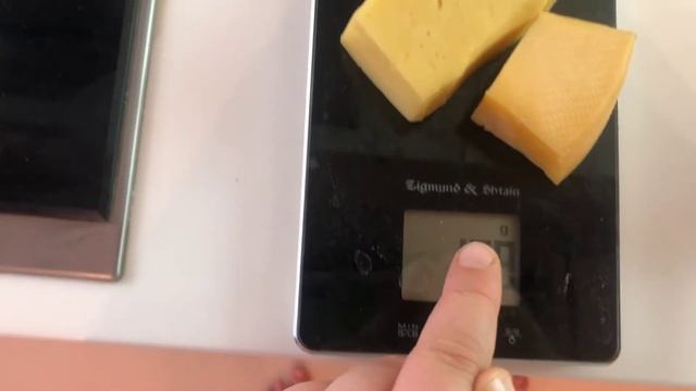 РЕЦЕПТ ИЗ TikTok - СЫРНЫЕ ШАРИКИ | ВКУСНЯТИНА ЗА 5 МИНУТ смотреть онлайн