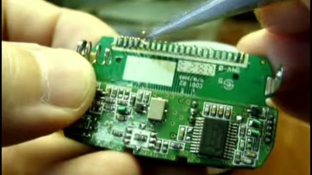 Ремонт брелока автосигнализации (Замена ЖК дисплея) смотреть онлайн