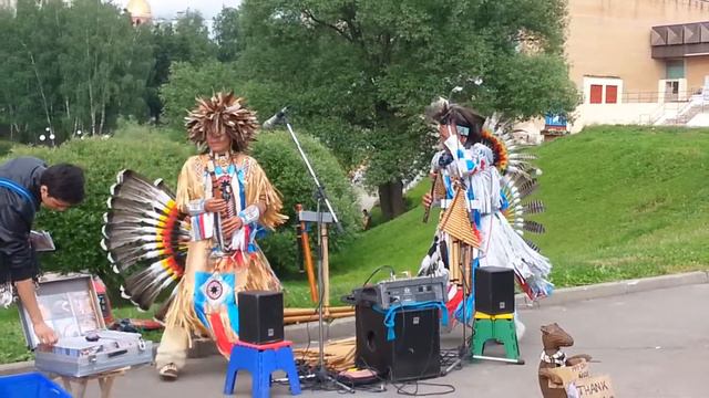 Индейцы-музыканты из Эквадора.Return of the Incas. смотреть онлайн