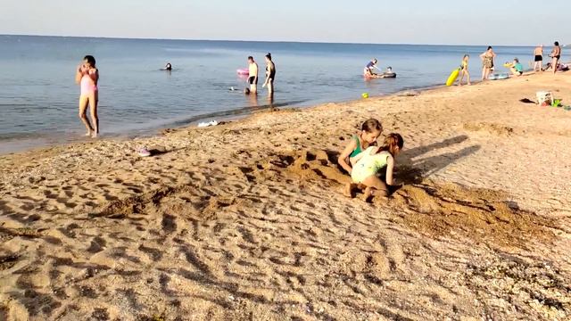 Разочарование от моря. Кто рискнёт плавать ? 20.07.23. смотреть онлайн