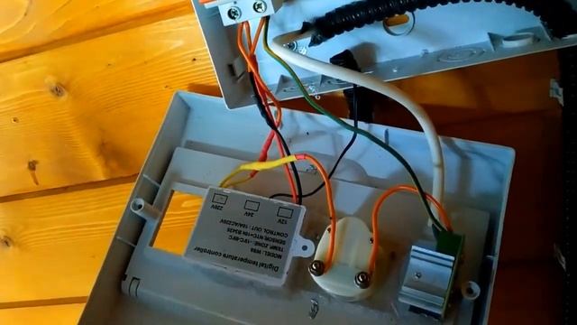 Вольер для собаки. Будка с подогревом. Теплая будка с #Секретом#Бульмастиф зимой#обогрев#шторка смотреть онлайн