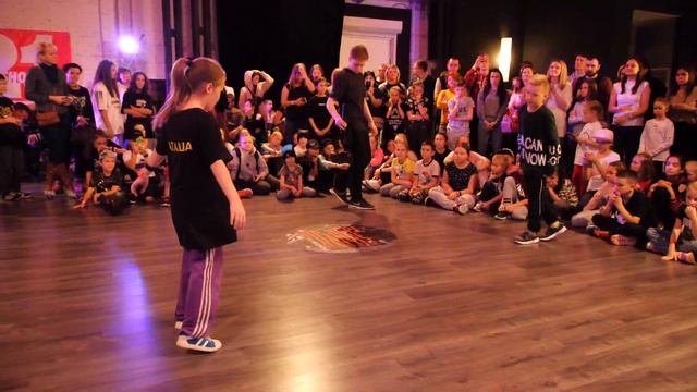 hip-hop 1x1 kids Степа vs Никита - Hip Hope Dance Battle 2018 смотреть онлайн