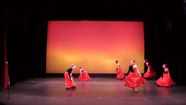 Spanish Dance смотреть онлайн