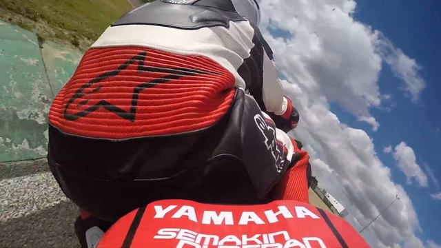 Got hit by another rider !!! - Mettet - Yamaha R6 2008 - 1'17 (01-06-2022) смотреть онлайн
