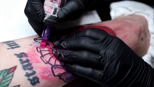 Neo Traditional Heart Tattoo Time Lapse смотреть онлайн