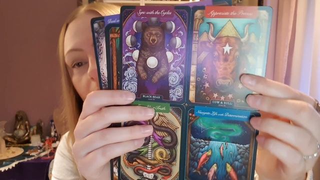 Review Of The Illustrated Crystallary, Bestiary and Herbiary Books and Oracle Decks - Maia Toll's смотреть онлайн