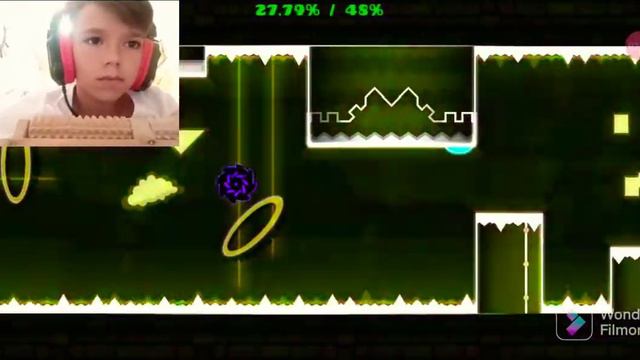 Как фнаф 4 минуте матча между ними разница между этими и я заплакал и не подписался и есть ли возмо смотреть онлайн