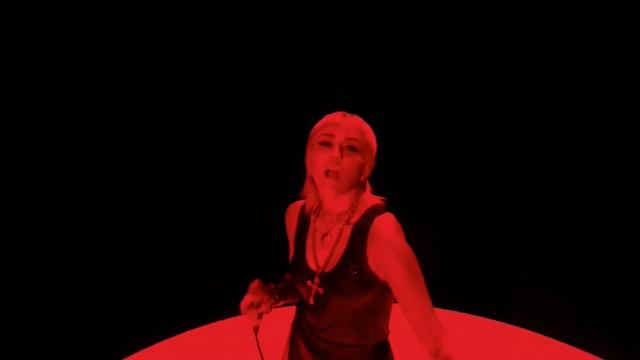 Miley Cyrus Ft. Billy Idol - Night Crawling (Music Video)