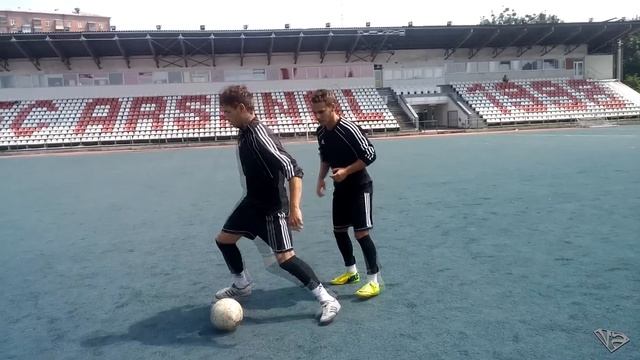 Как делать крутые финты в игре | Финты в футболе | Финты обучение #3 | Skills Tutorial смотреть онлайн