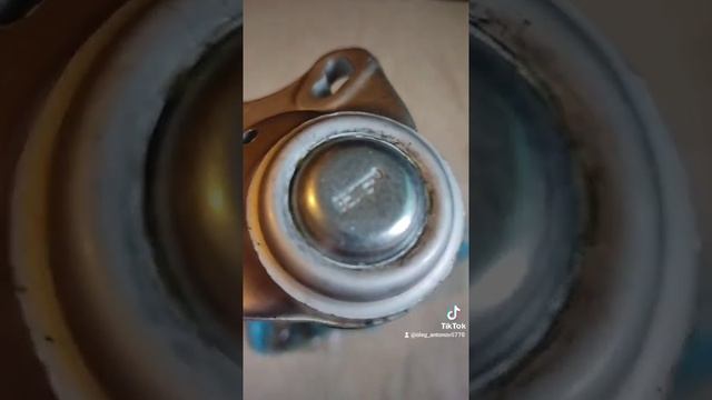 Шаровая опора Mersedes W168 смотреть онлайн