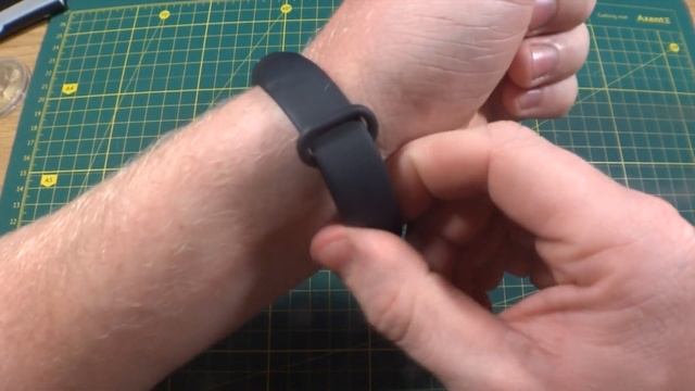 Обзор сравнения Amazfit cor vs Mi Band 4 / Прошивка, подключение, настройка и личное мнения смотреть онлайн