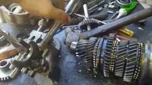 Выпрыгивает задняя передача сенс, таврия, решение проблемы