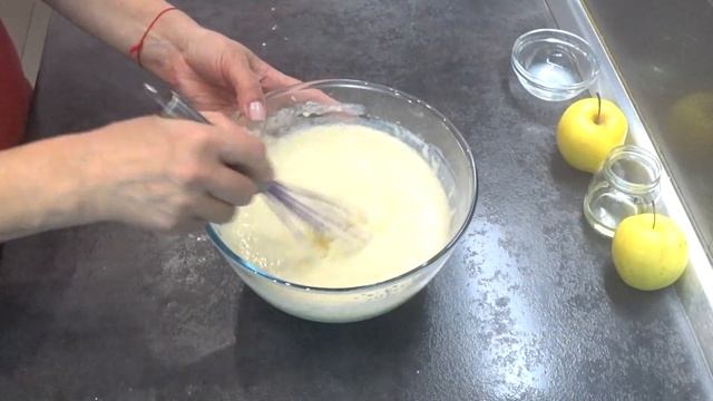 Потрясающие БЛИНЫ с Яблочным припеком / Блинчики с Яблоками Простой РЕЦЕПТ. смотреть онлайн