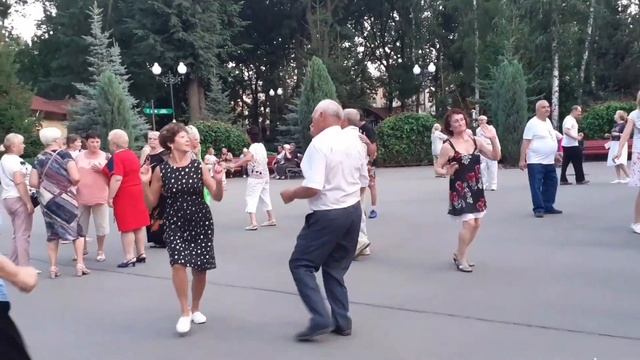 ОЙ, СМЕРЕКО! ТАНЦЫ ХАРЬКОВ СЧАСТЛИВЫЕ МОМЕНТЫ смотреть онлайн