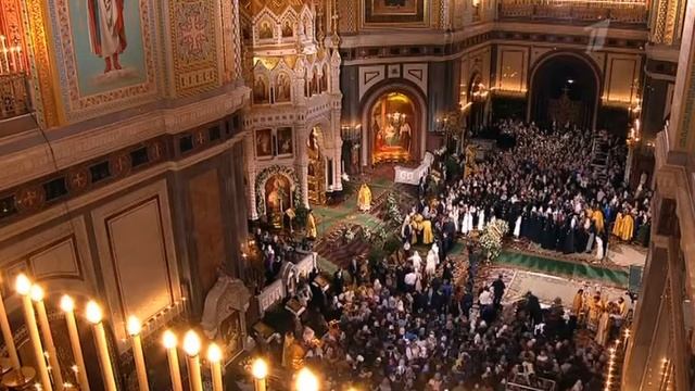 Рождественское причастие мирян Патриархом 07.01.18 смотреть онлайн