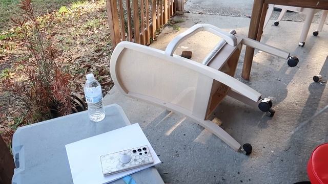 Table makeover | Outdated to new again! Dining room table transformation! DIY on a budget. смотреть онлайн