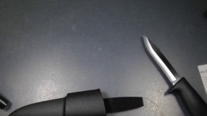 Нож Fiskars k40 против Mora 546. Сравним бюджетные ножи