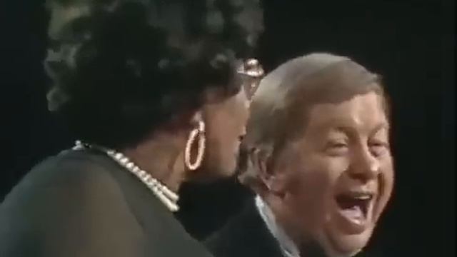 Scat, singing of nonsense words, performance by Ella Fitzgerald and Mel Torme смотреть онлайн