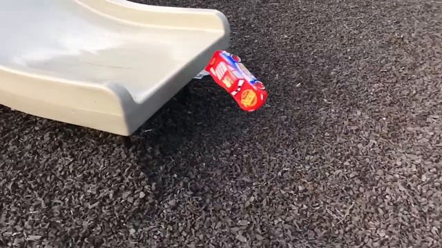 Disney Cars 3 Toy Lightning McQueen Thomas and Friends Trains Percy смотреть онлайн