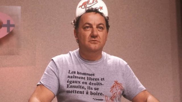 La véritable cause de la mort de Coluche est enfin révélée смотреть онлайн