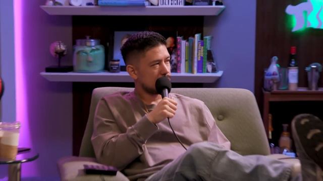 Cody's *Chicago Style* Dude of the Week смотреть онлайн